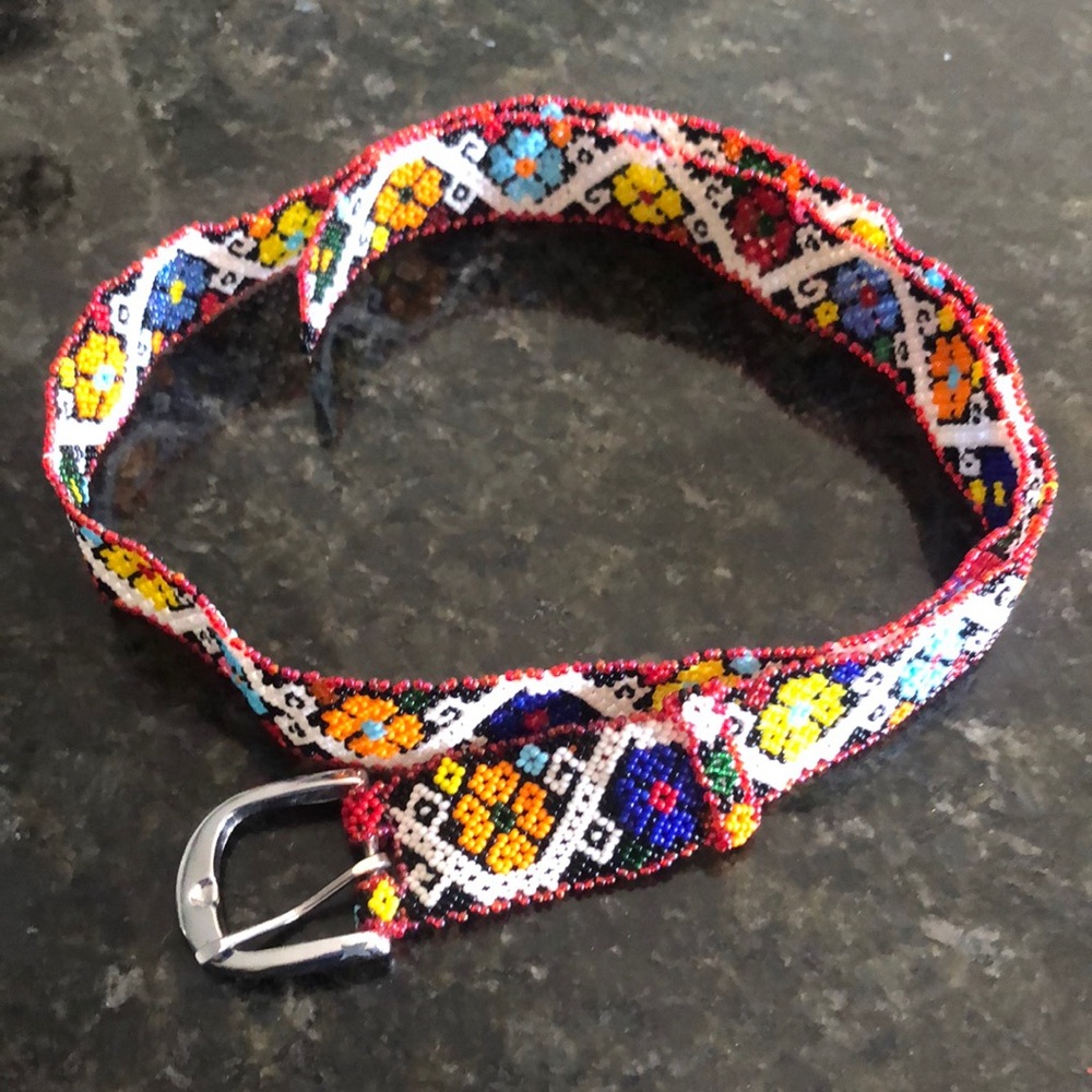 NWOT Multicolor Beaded Belt
